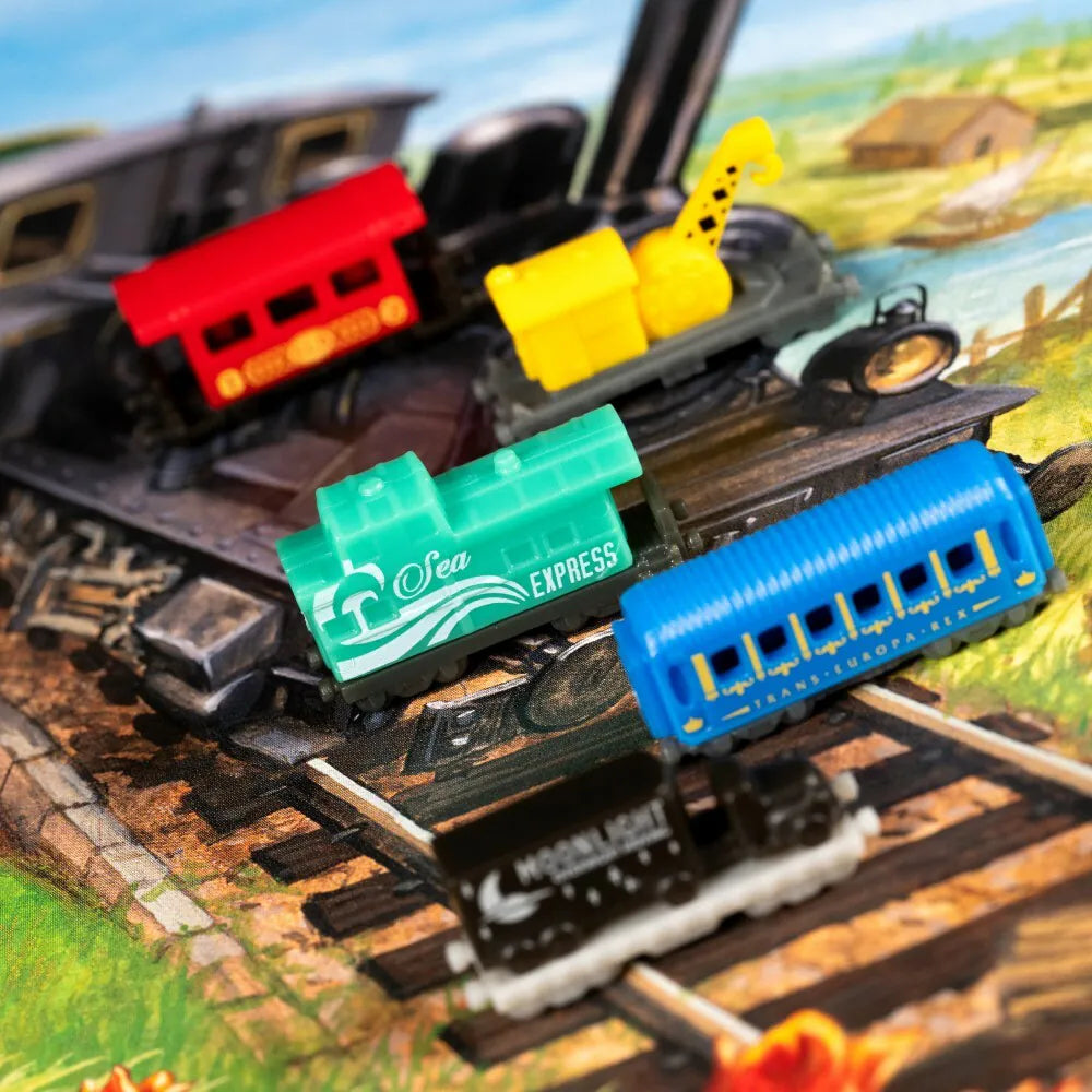 Ticket to Ride 20th Anniversary Deluxe Train Set Display - 鐵道任務20週年紀念 豪華火車套組